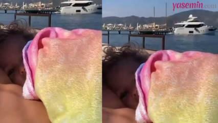 Anıl Altan, som var på ferie, laget en video med datteren sin!