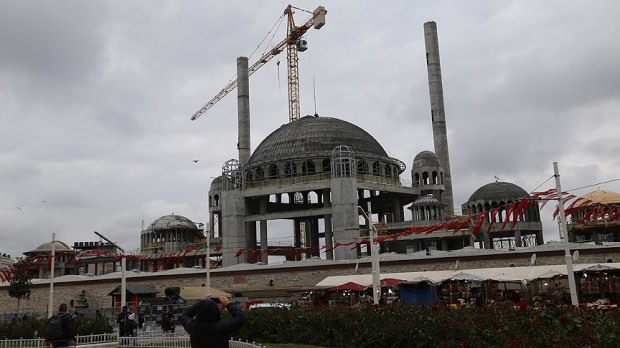 Taksim-moskeen venter på 2500 mennesker