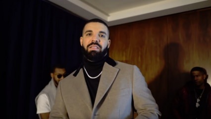 Den verdensberømte sangeren Drake sjokkerte med en million dollar-kombinasjon