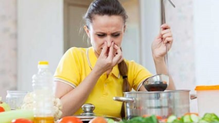 Hvordan passerer den dårlige lukten på kjøkkenet? 