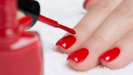 Triks for å bruke perfekt neglelakk