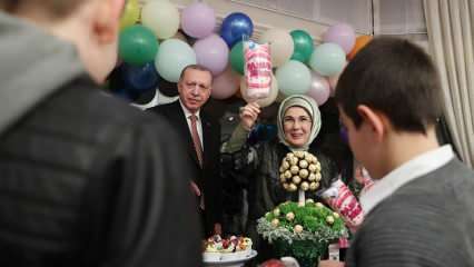 Et innlegg fra First Lady Erdogan om iftar de var vert for barna i Love House