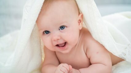 Topp 3 kremer for bleieutslett for babyer
