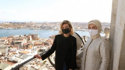 First Lady Erdoğan og Ukrainas president Zelenskys kone Olena Zelenska besøker Galata