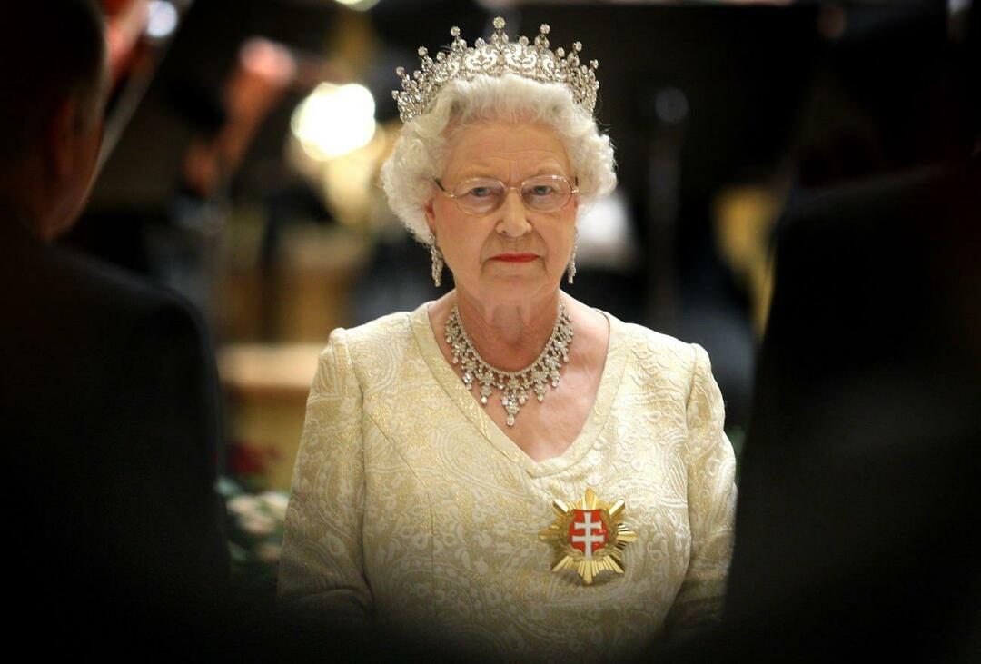 Dronning av England II. Elizabeth
