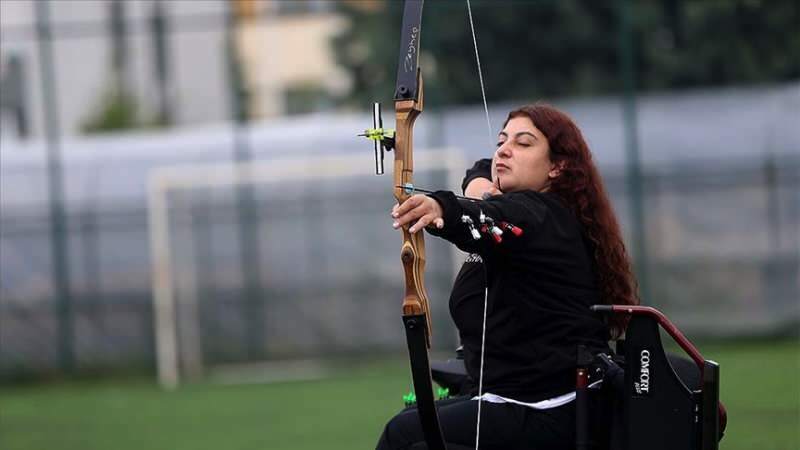 Den paralympiske atleten Miray Aksakallı setter et eksempel for alle med sin kamp