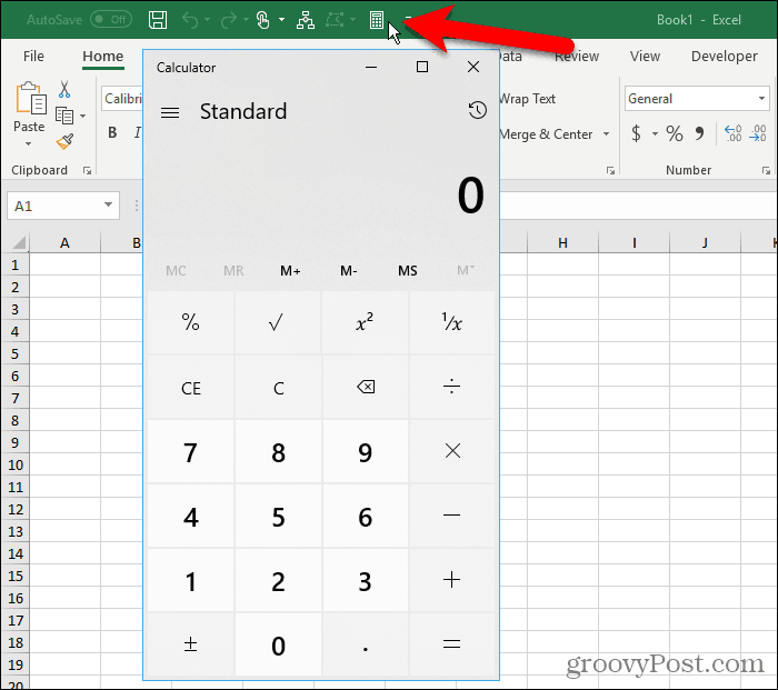 Windows-kalkulatoren på hurtigtilgangsverktøylinjen i Excel