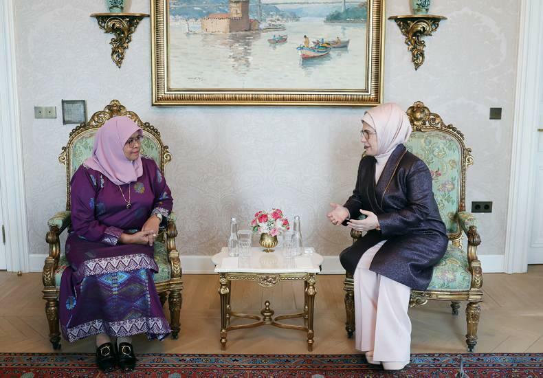 FNs administrerende direktør Maimunah Mohd Sharif takket Emine Erdoğan