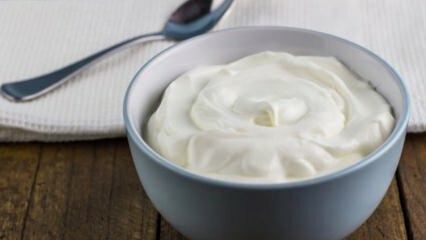 Hva bør gjøres for at yoghurt ikke skal vannes?