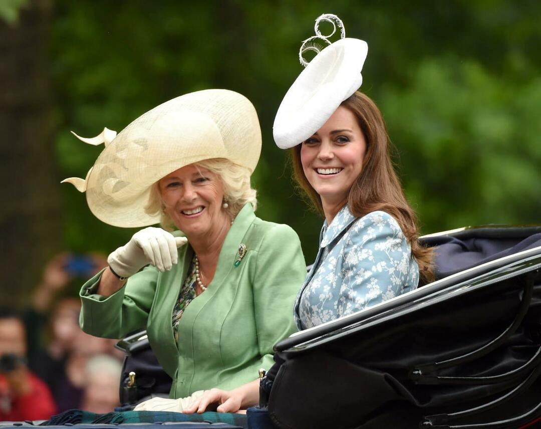 Kate Middleton og Camilla, dronning av England 