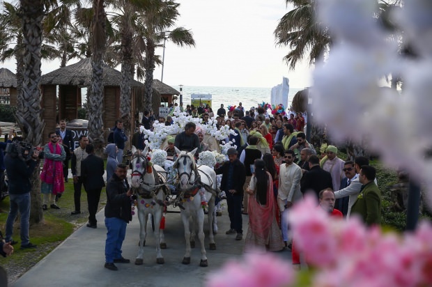 4 indiske bryllup avholdes i Antalya om 11 dager