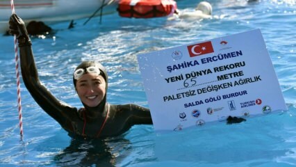 Şahika Ercümen brøt verdensrekorden ved å gå ned til 65 meter!