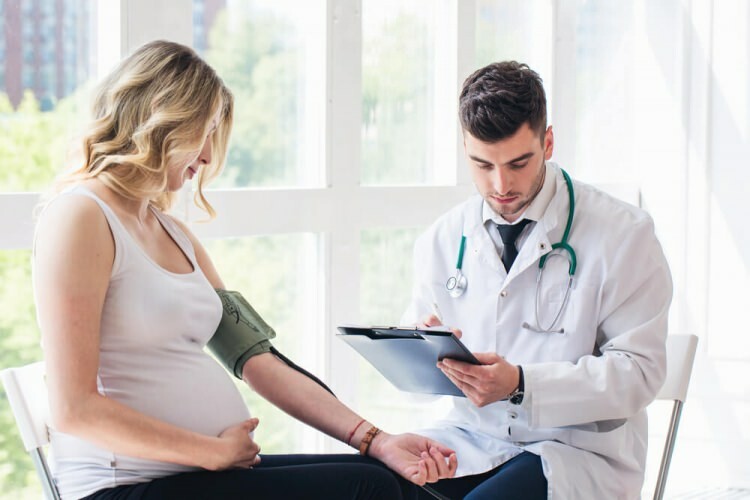 Hva skal være blodtrykket under graviditet? Symptomer på høyt blodtrykk og fall under graviditet