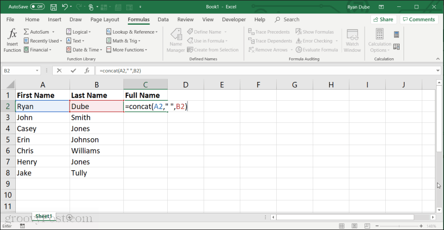 ved hjelp av concat-funksjon i Excel
