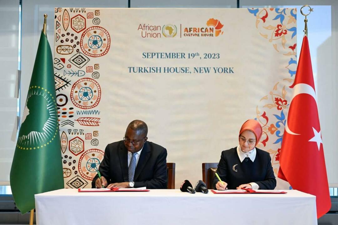Et avtaleavtale ble signert mellom African Culture House Association og Den afrikanske union
