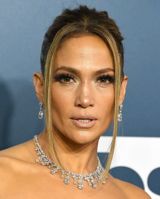Jennifer Lopez trakk oppmerksomheten med kjedet sitt