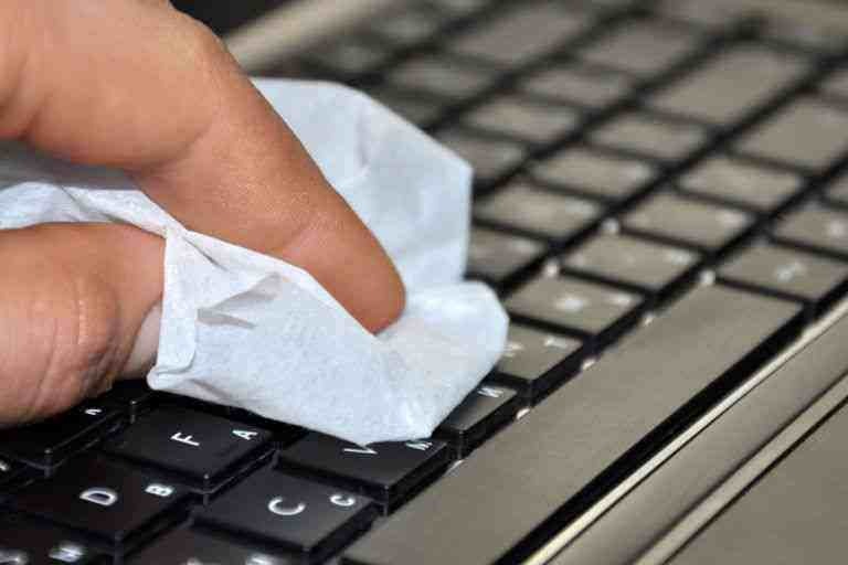 Hvordan rengjøre tastaturet