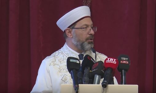 Sjef for religiøse anliggender, Erbaş: Vi vil holde tarawih-bønn med 300 tusen mennesker