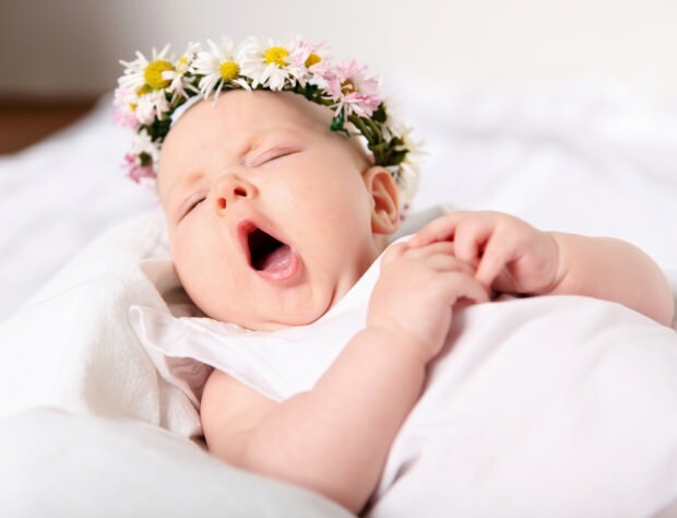 Hvorfor kan ikke babyer sove om natten? Hva bør gjøres med babyen som ikke sover? Sovemedisiner for babyer navn