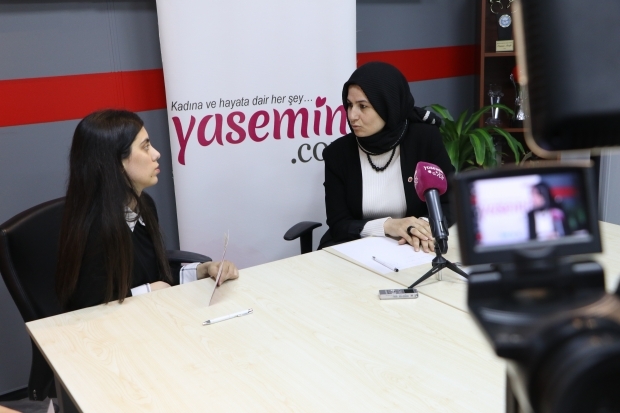 Forsker - Forfatter Nuray Karpuzcu ga informasjon om helse til mor til barn for Yasemin.com