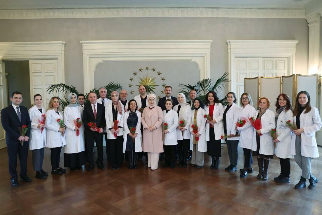 Emine Erdoğan møtte presidentskapets medisinske team