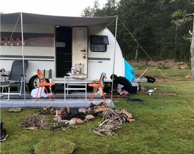 campingvogn brukt av kadir østlige til ferie