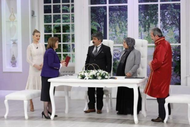 Fatma Şahin, Esra Erol og Emine Bülbül
