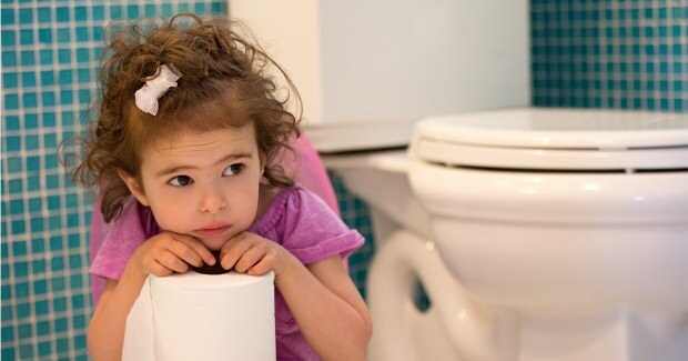 Hvordan overlate bleier til barn? Hvordan skal barn rengjøre toalettet? Toalett trening ..