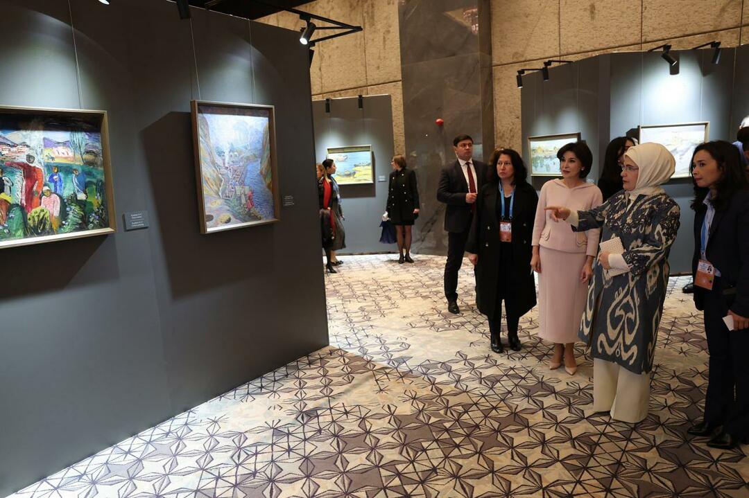 Emine Erdoğan besøkte Uzbekistan Colours Exhibition i Samarkand