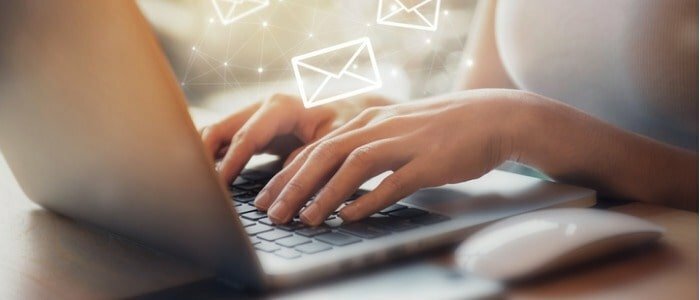 Outlook: Gjør din signatur vises når du svarer eller videresender e-postmeldinger