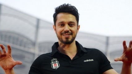 Tøffe øyeblikk av Murat Boz, som inntok scenen under Beşiktaşs mesterskapsfeiring!