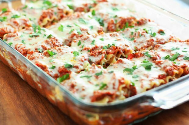 Hvordan lage den enkleste hakket lasagne? Masterchef lasagna deigoppskrift
