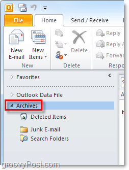 hvordan få tilgang til arkiverte e-poster fra Outlook 2010