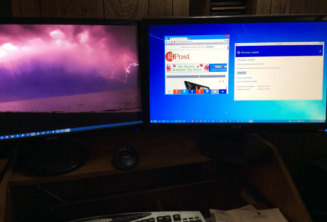 Vis forskjellige bakgrunnsbilder på forskjellige skjermer i Windows 8