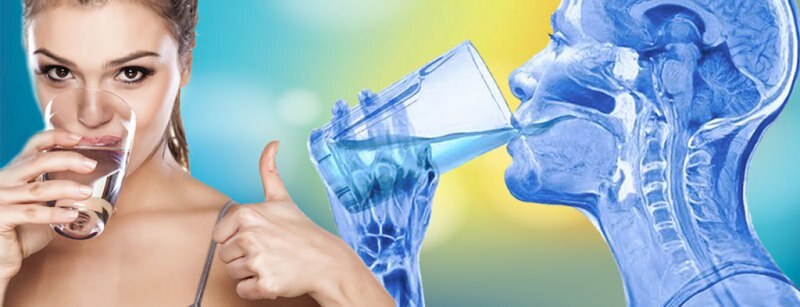 Hva er fordelene med å drikke vann? Hvordan drikke vann for å svekke seg?