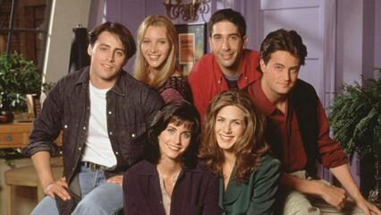 Skuespillerne i Friends-serien kom sammen for Courteney Cox!