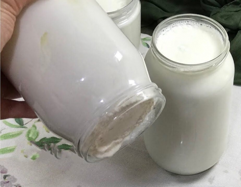 Hva er den enkle måten å brygge yoghurt på? Hvordan lage praktisk yoghurt hjemme? Yoghurt som stein i krukke