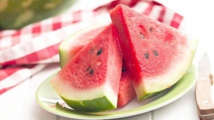 Hvordan fjernes vannmelonflekken?