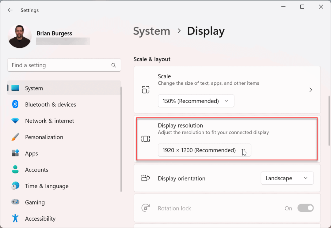 Hvordan endre skjermoppløsning på Windows 11