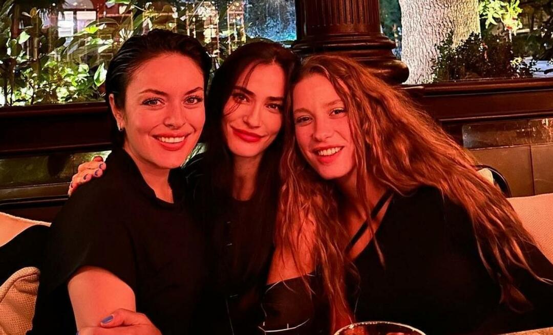 Fantastisk trio sammen! Ezgi Mola med Saadet Işıl Aksoy og Serenay Sarıkaya...