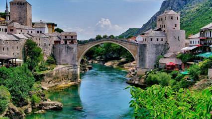 Hvor er Mostar-broen? I hvilket land ligger Mostar-broen? Hvem bygde Mostar-broen?