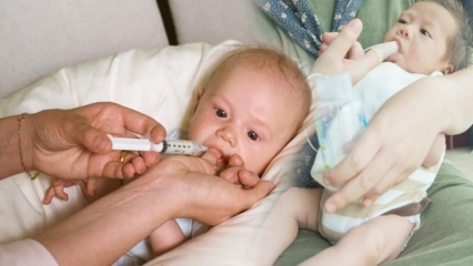Hva er metoden Fingerfeeding? Hvordan mate en baby med en sprøyte?