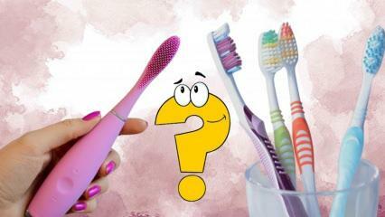 Hva er forskjellene mellom Foreo ISSA 3 elektrisk tannbørste og en manuell tannbørste?