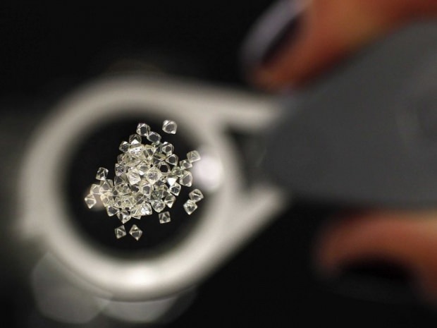 Hvordan forstå falske diamanter?