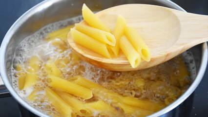 Hvordan vurderes pastajuice? 3 måter å evaluere og ikke søle pastajuice på