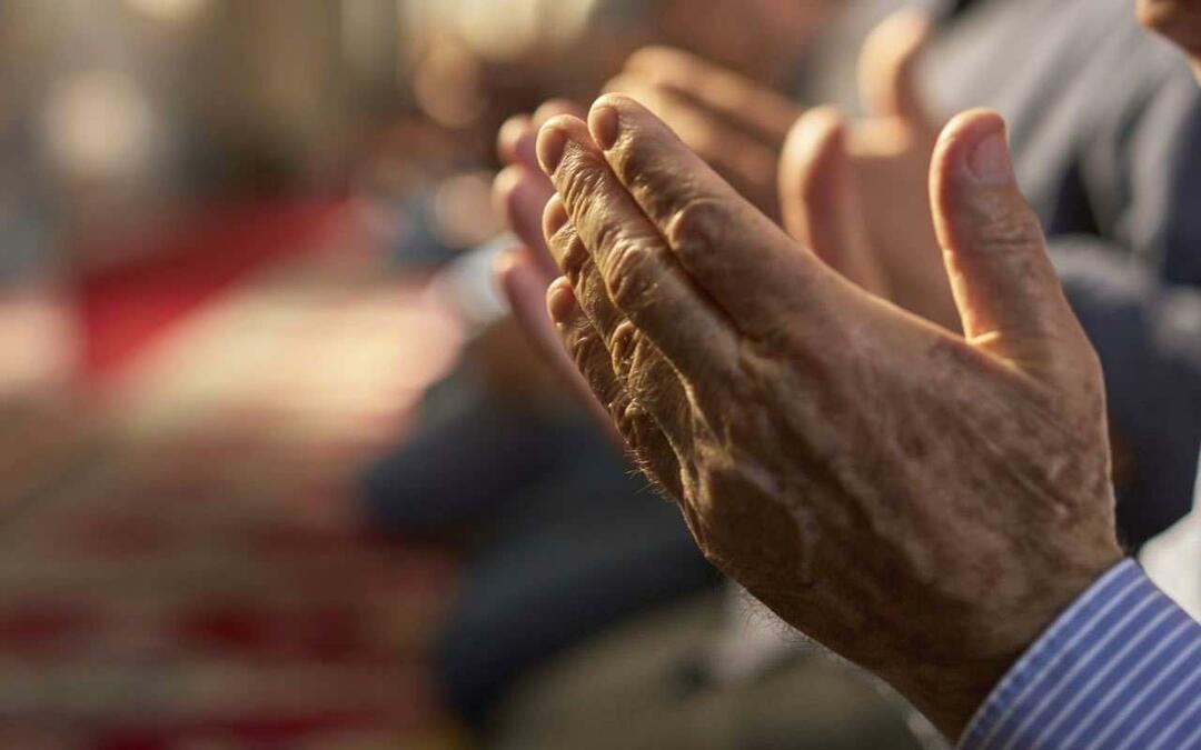 Åpnet hender for bønn