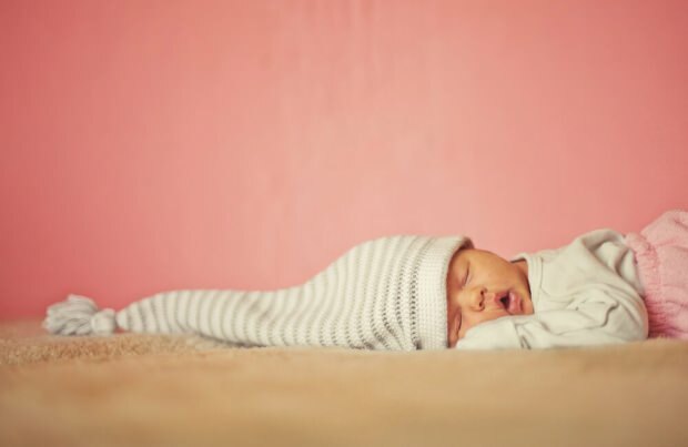 Hva bør gjøres med babyen som ikke sover?
