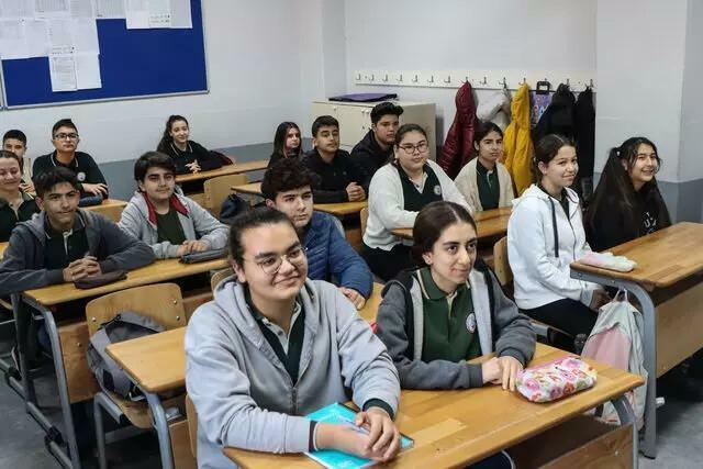 Utdanning startet i 8 distrikter i Malatya
