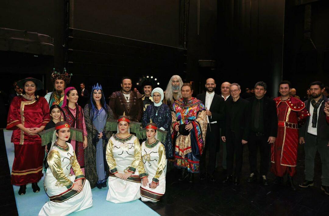 Emine Erdoğan så Turandot-operaen