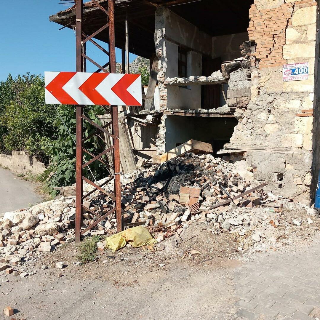Adana jordskjelv